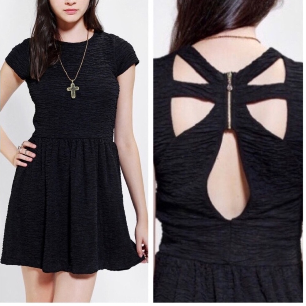 Black cut out back short sleeve dress never worn